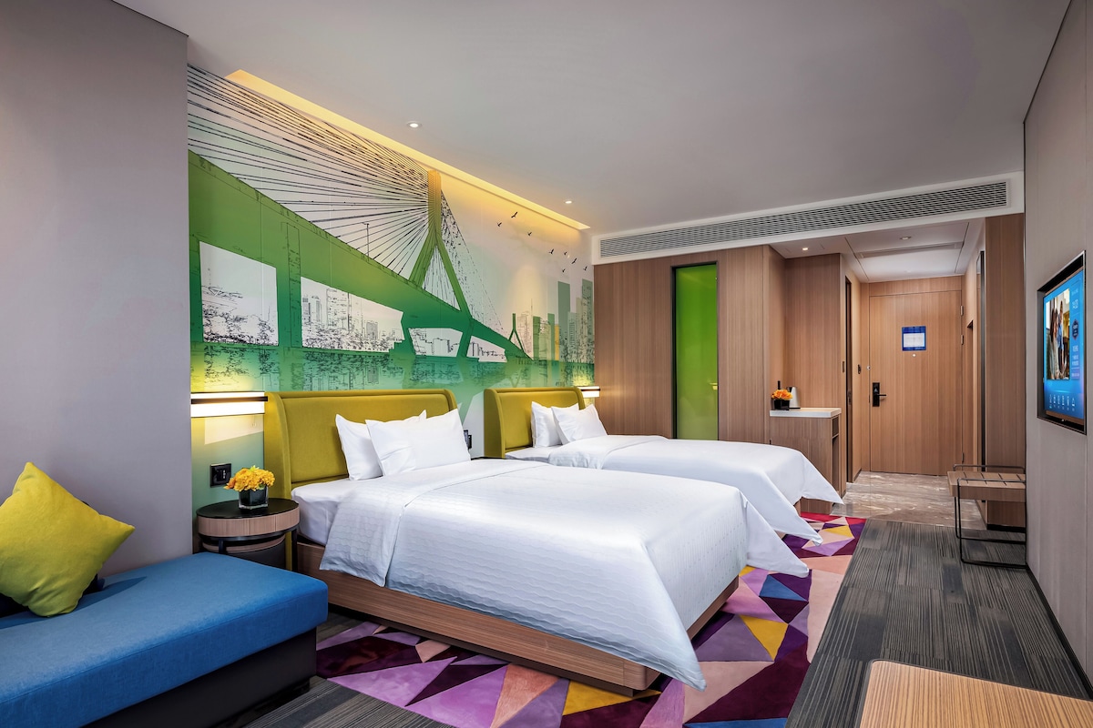 Superior Double Room, City View