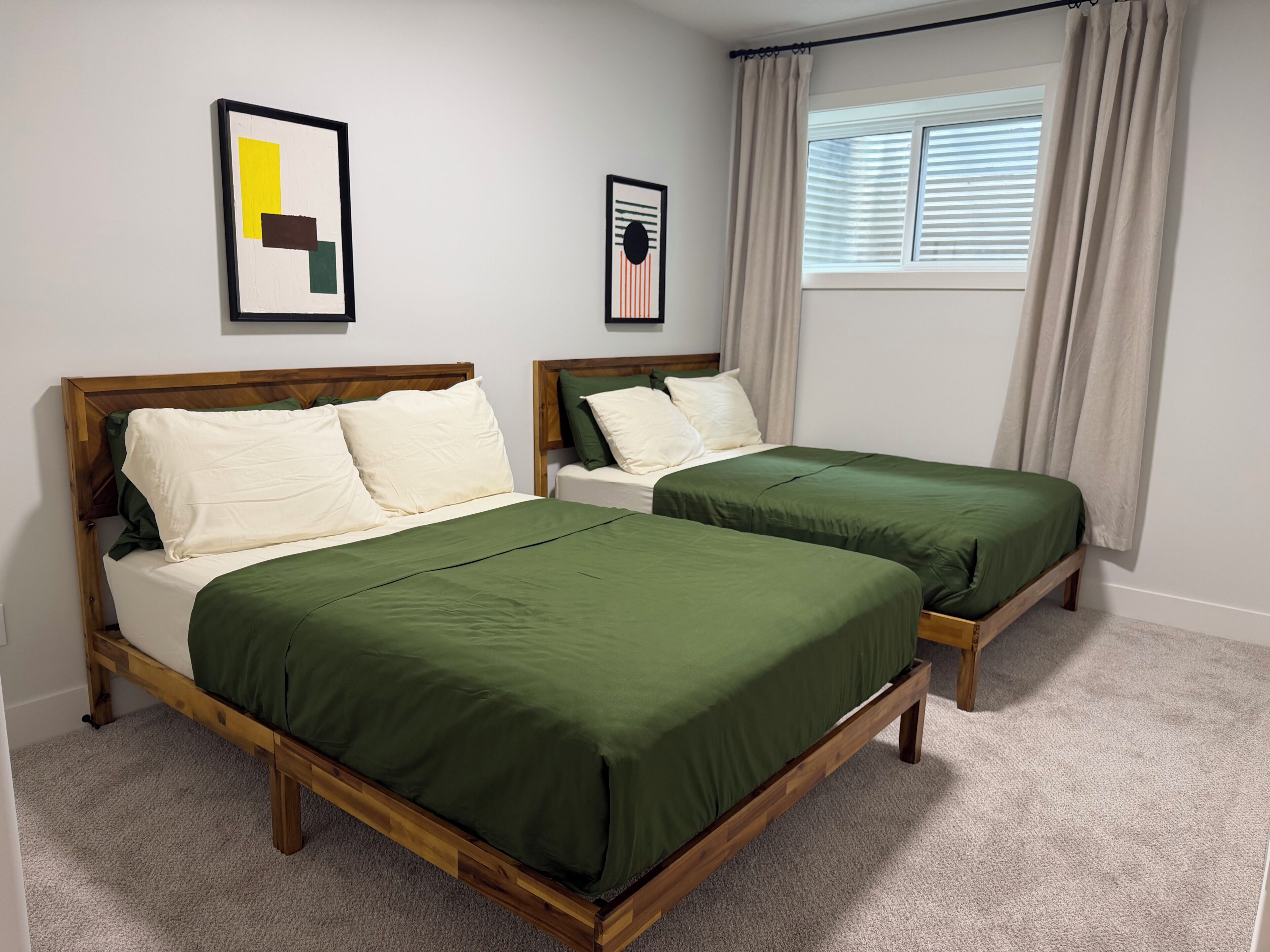 2 bedrooms, WiFi (free), bed sheets