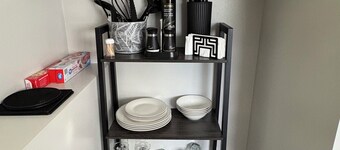 Stylish 2 bed 1 bath basement suite