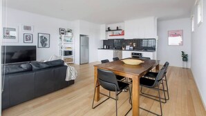 Interior - Laidback Lygon A Two Storey Inner City Oasis (Brunswick East)