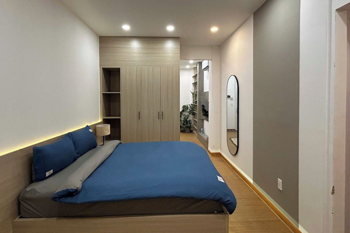 Superior Double Room, Kitchenette | Desk, laptop workspace, WiFi (free), bed sheets
