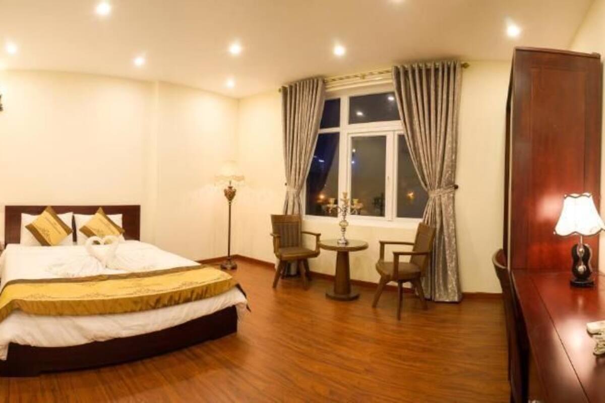 In-room safe, iron/ironing board, free WiFi