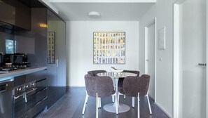 Dining - Galada on the Park by Property Mums (Parkville)