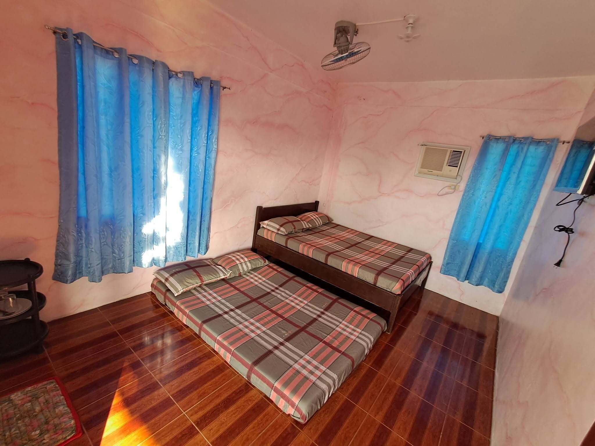 Basic Twin Room, Balcony | Bed sheets