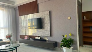 Books - Luxury one bedroom Apartment in Kilimani (Nairobi)