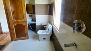 Deluxe Room | Bathroom