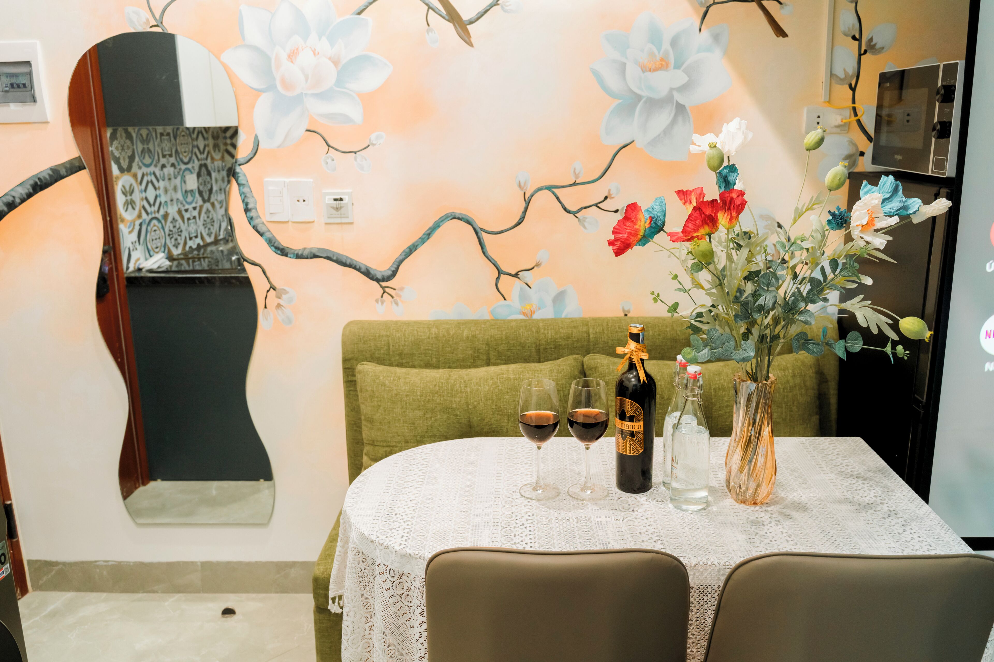 Superior Duplex | Dining