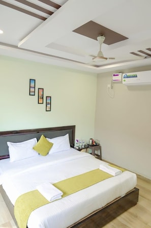 Superior Room | Desk, WiFi (free) - Mirabilis Resort (Arambol)