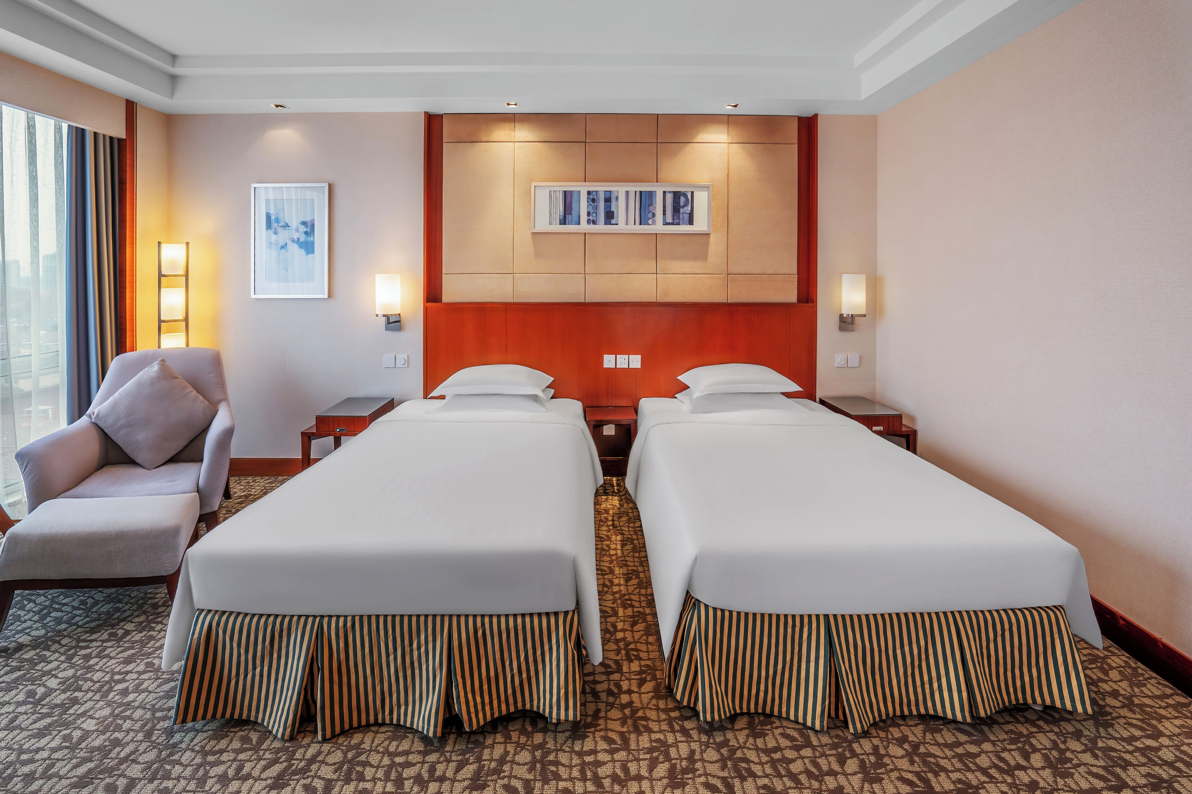 Superior Twin Room, Non Smoking | Pillowtop beds, minibar (free items), desk, laptop workspace