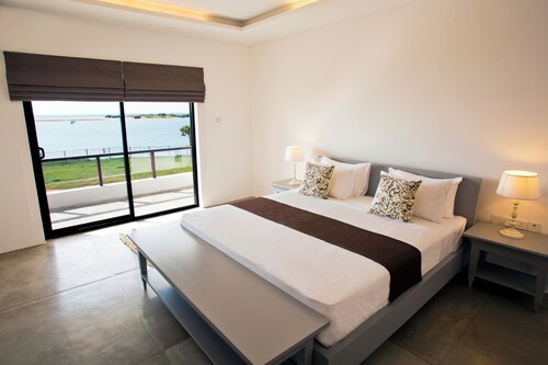 Villa Santé Kalpitiya & Kite Surfing by TSC