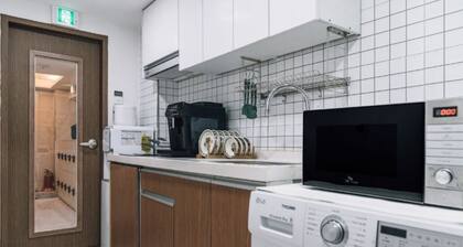 1-Min Walk to Shinnonhyeon Station - GANGNAM Lovely Studio - #Modern #Travel