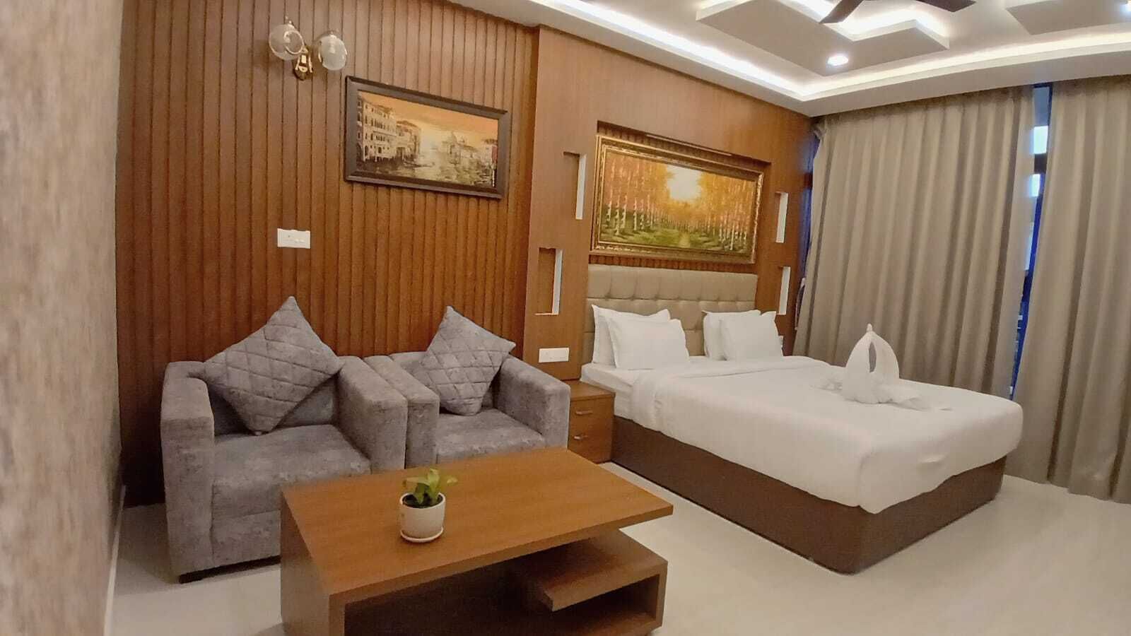 Habitación Deluxe, balcón, vistas a la piscina | Wifi gratis