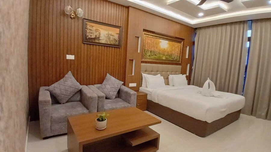 Emmonlang Resort & Redeem Restaurant