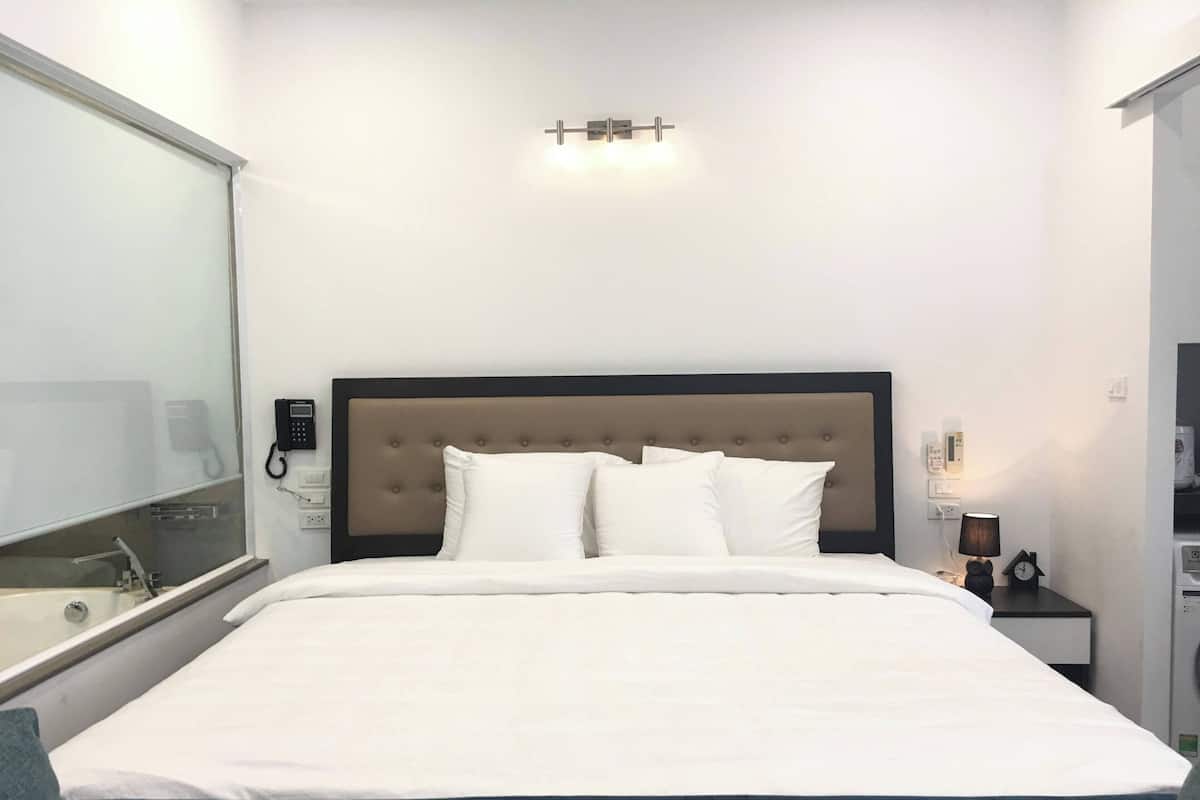 Luxe tweepersoonskamer, 1 kingsize bed, uitzicht op oceaan, uitzicht op zee | Gratis wifi