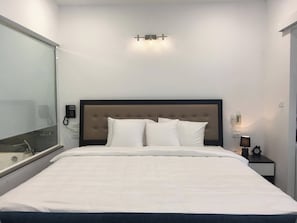Luxe tweepersoonskamer, 1 kingsize bed, uitzicht op oceaan, uitzicht op zee | Gratis wifi