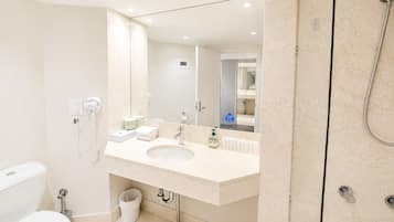 Standard Room, 2 Double Beds, Non Smoking, Balcony | Bathroom