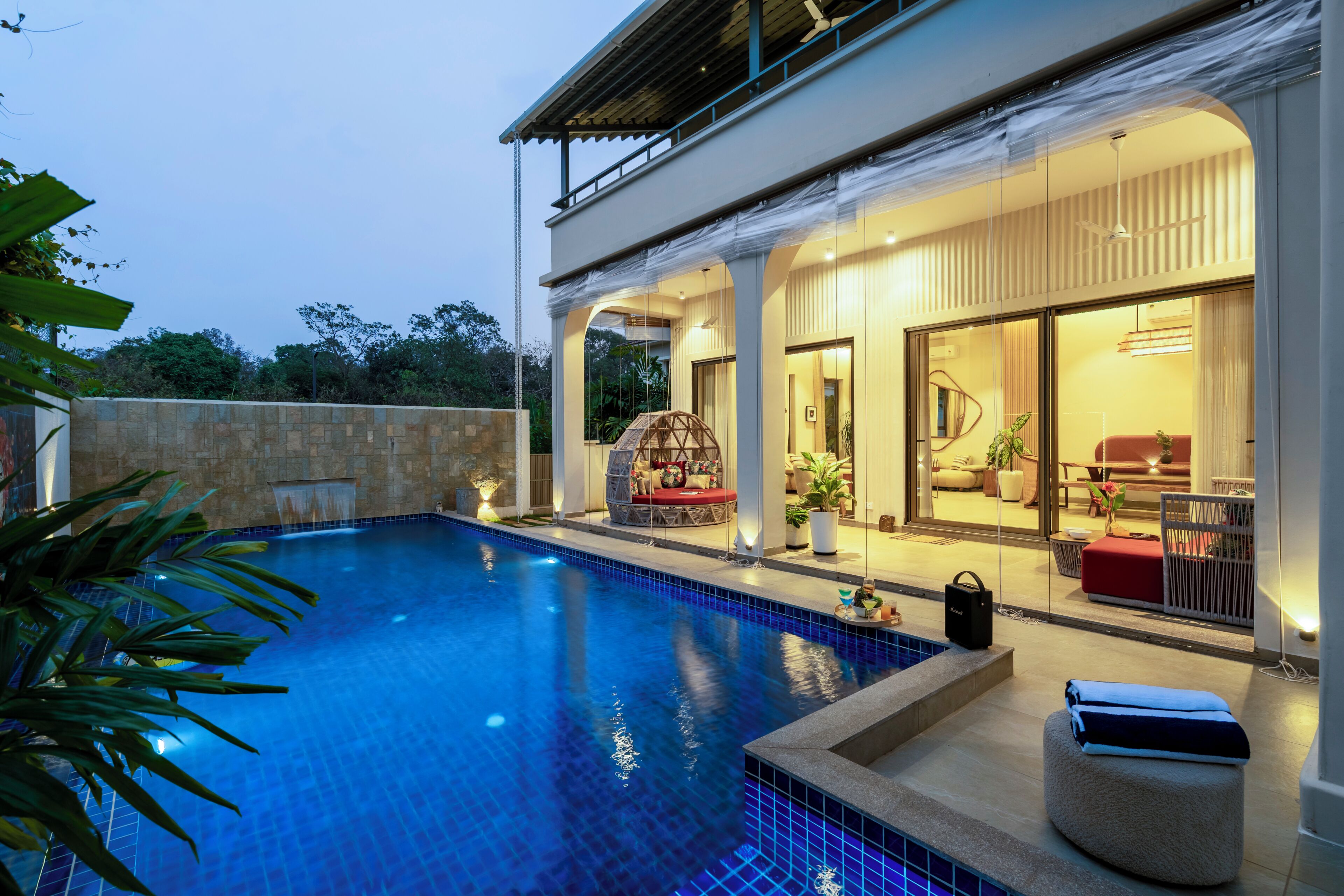 Kolam renang persendirian