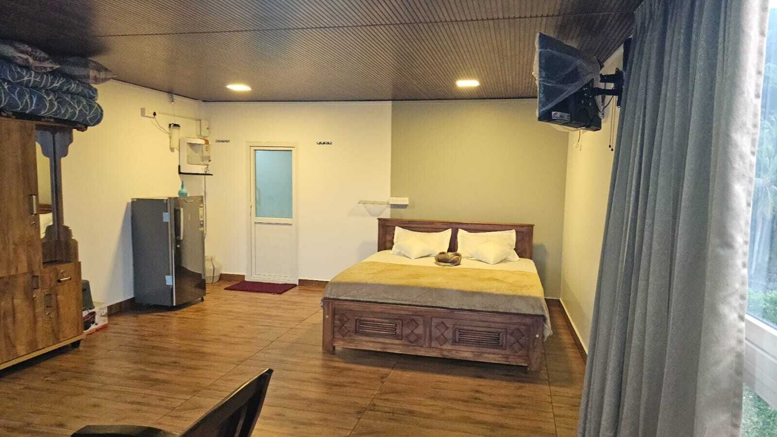 Classic Double Room, Balcony, Mountain View | Desk, laptop workspace