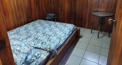 Ruhiger Rückzugsort mit 2 Schlafzimmern in der Nähe von S