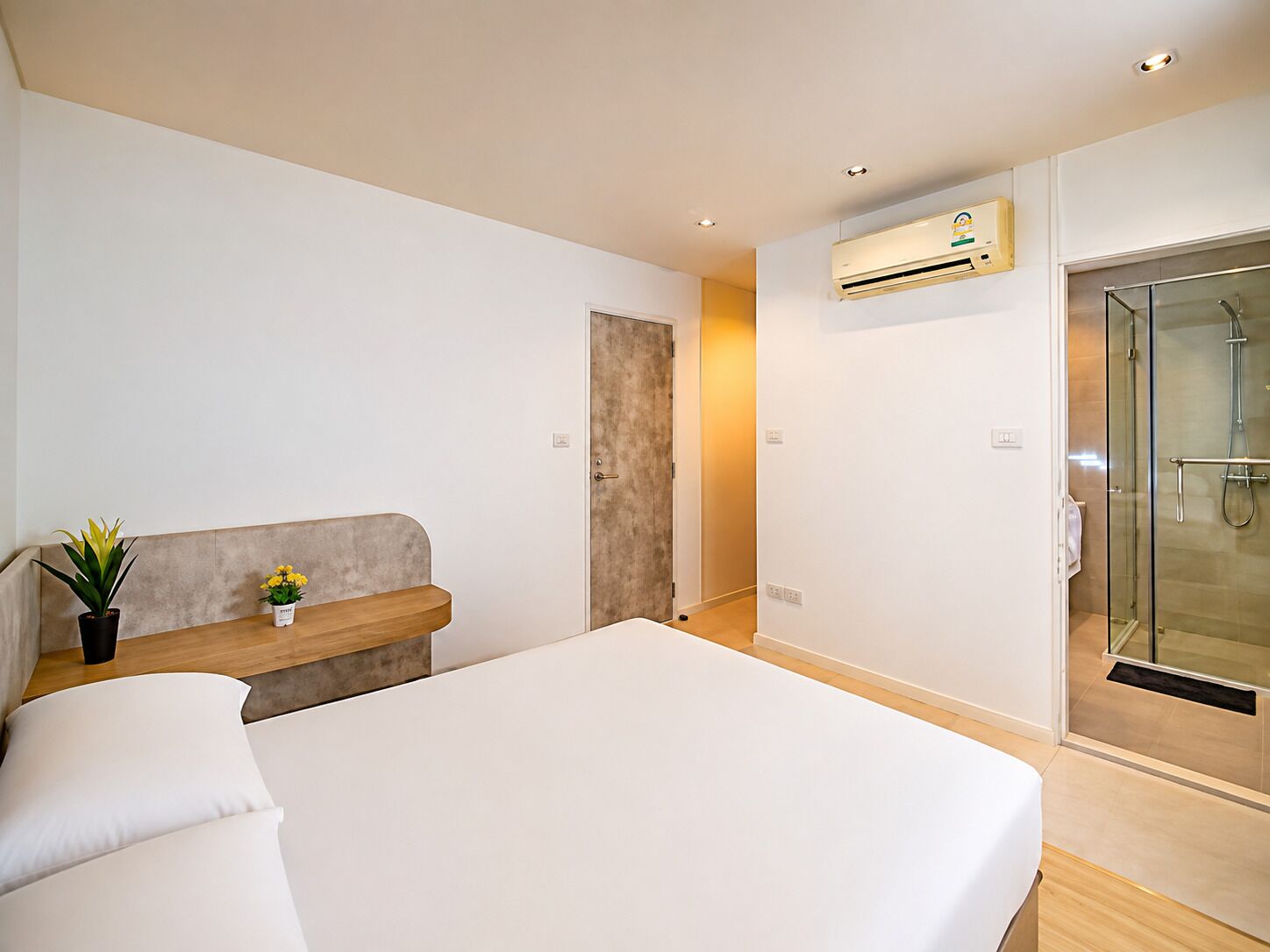3 bedrooms, WiFi, bed sheets