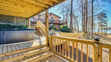 Private Deck