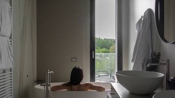 Studio, Terrace | Bathroom | Shower, hair dryer, towels, soap