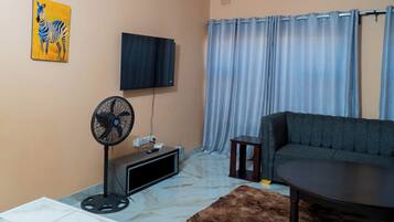 House, 3 Bedrooms, Accessible, Patio | Living room