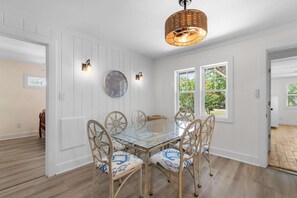 Dining - Turtle Nest Coastal Escape (Pawleys Island)