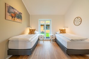 Room - Vrbo Property (Kating)
