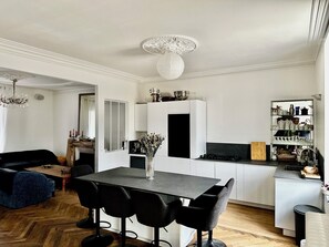 Dining - Manor house + swimming pool (Meyssac)