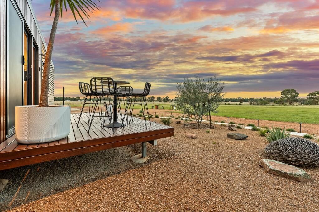 The Uphaz | Outdoor dining