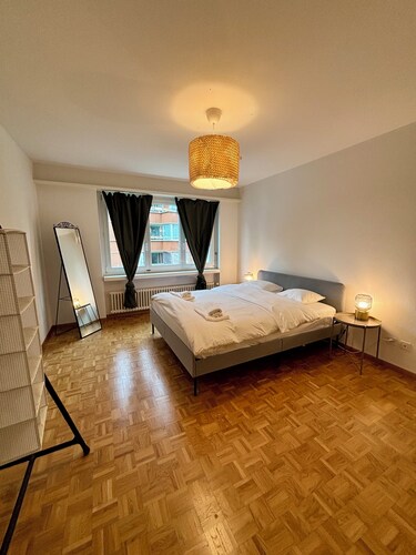 Basic 2 BR Apartment in Witikon district