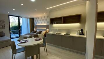 Studio Keluarga | Interior