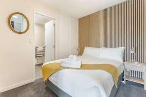 Room - Zodiak Stays Cozy CBD 2Br Near Top Dining Spots (Auckland)