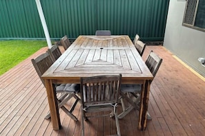 Unclassified image, 3 of 11, button - Family retreat in Ningi. Pet friendly! (Ningi)