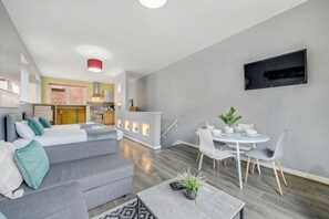 Living area - Host & Stay Campbell Square Roof Terrace Apartment (Liverpool)