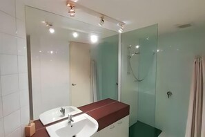 Bathroom - Location, Location, Location. (Melbourne)