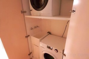 Uklassifisert bilde, 2 av 11, knapp
