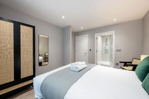 Room - Host & Stay - Henry Street Chambers (Liverpool)