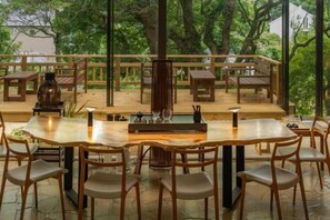 Outdoor dining - arts-inn (Ito)