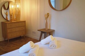Unclassified image, 5 of 12, button - Splendid one bedroom in Le Marais area (Paris)