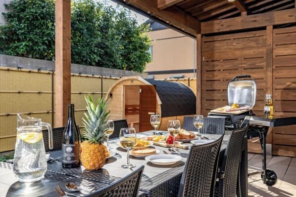 Outdoor dining - PEACE OF REST TAKASHIMA (Takashima)