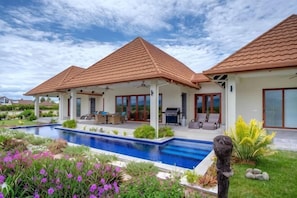 Unclassified image, 3 of 217, button - Naisoso Island Villas - Fiji (Viti Levu)