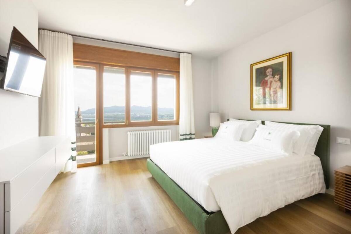 Superior Apartment, Vineyard View | Egyptian cotton sheets, premium bedding, memory foam beds, in-room safe
