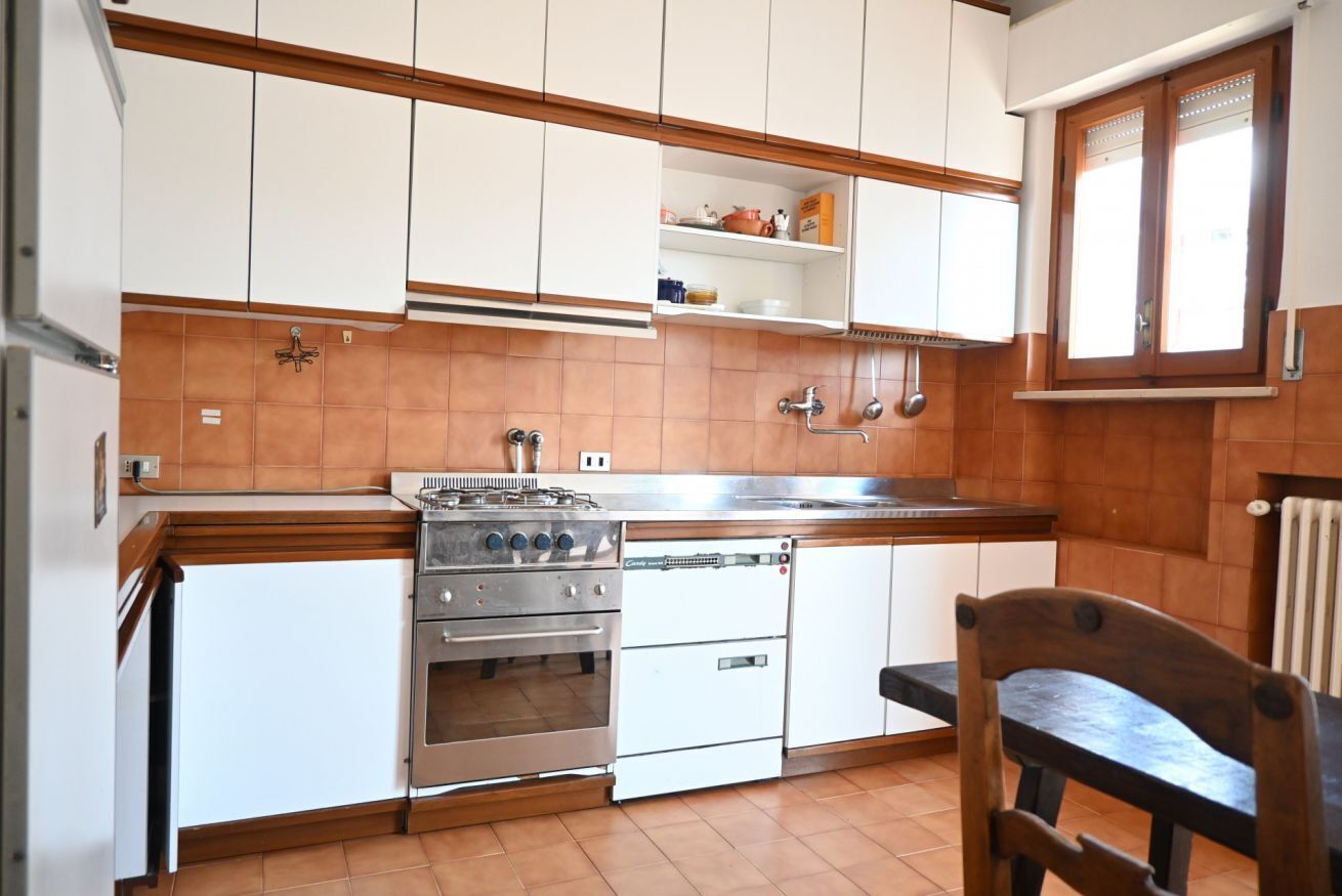 Kühlschrank, Geschirrspüler