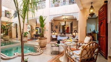 Villa, Balcony, Courtyard View | Interior
