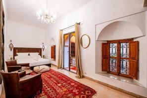 Soundproofing, free WiFi - Riad Azura & Rooftop  (Marrakesh)