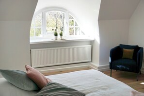 Room - Spacious Apartment 9 at the Alter Konsumverein on Sylt, accommodating up to 4 people (Sylt)