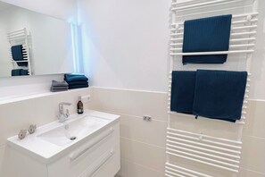 Bathroom - Vrbo Property (Sylt)