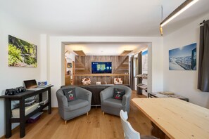 Fernseher, Videospiele, Bücher
